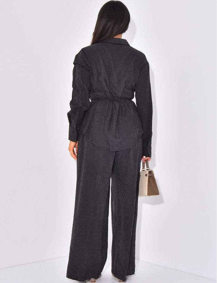 Ensemble pantalon effet daim et chemise ajustée à nouer